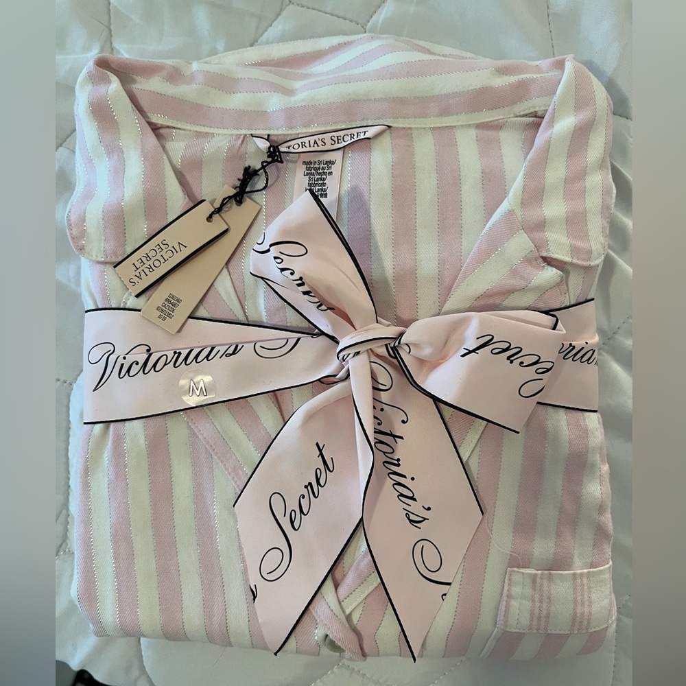 Victorias Secret pajama set